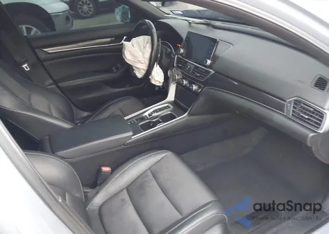 2022 Honda Accord Sport 2.0T z USA, uszkodzony, nr VIN 1HGCV2F31NA021051